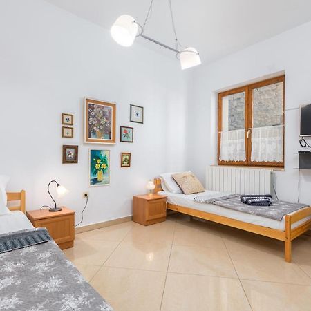 Apartment-Old Town-Dundo プーラ エクステリア 写真