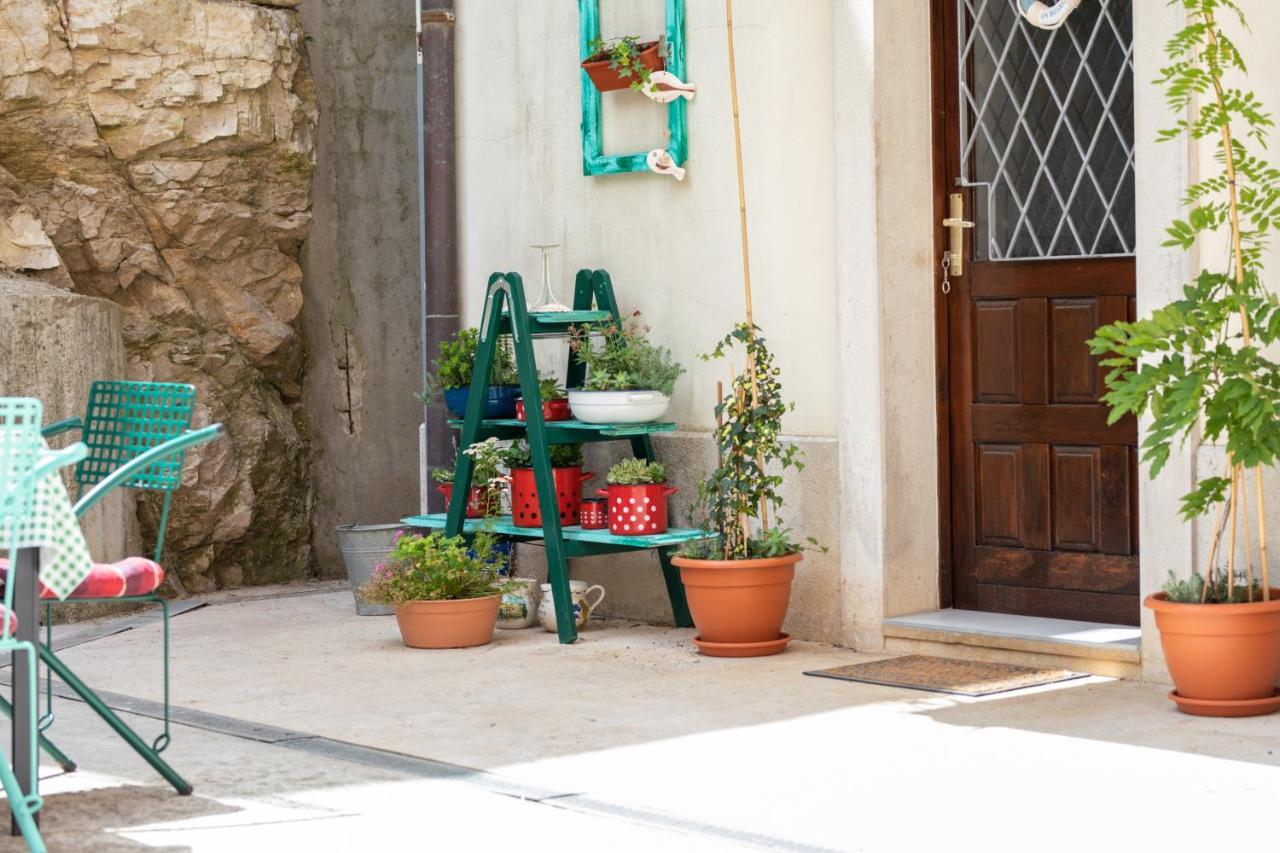 Apartment-Old Town-Dundo プーラ エクステリア 写真
