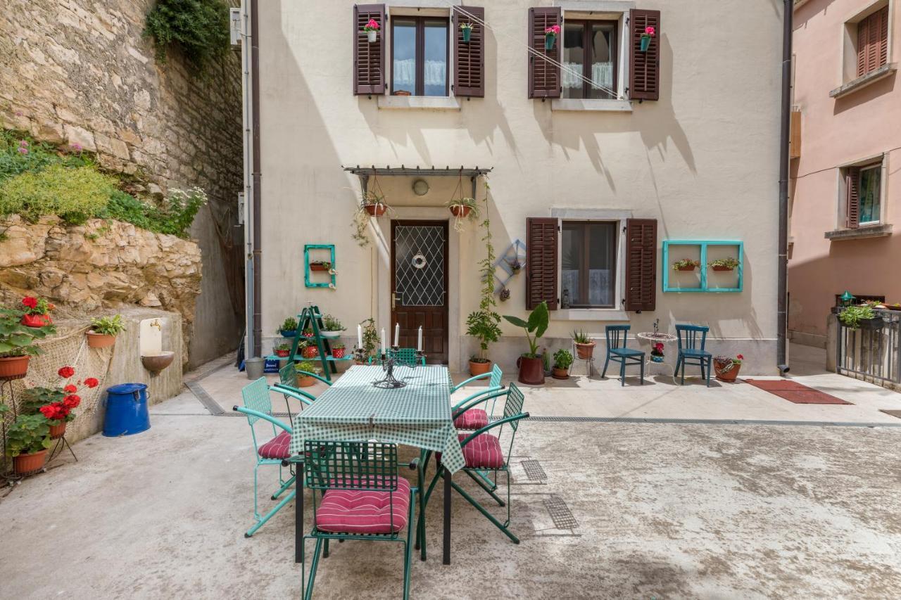 Apartment-Old Town-Dundo プーラ エクステリア 写真